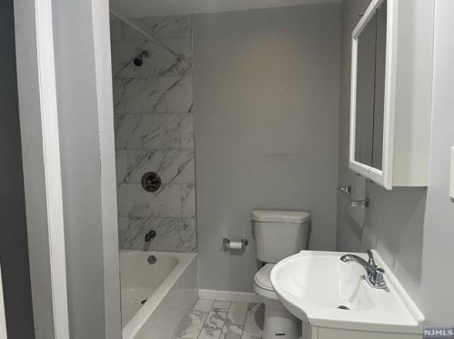 540 Kipp St, Teaneck NJ  07666-1632 exterior