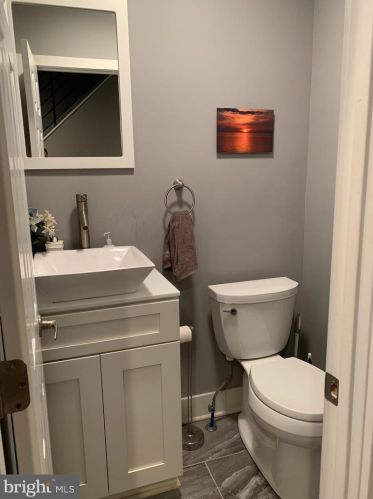 1411 19 St, Philadelphia PA 19146-4655 exterior