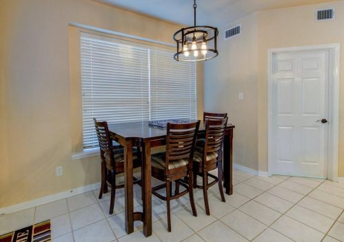 4933 China Gdn Dr, Austin TX 78730-3577 exterior