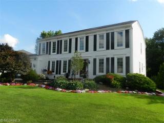 3550 Bradfords Gate, Cleveland OH  44116-3806 exterior