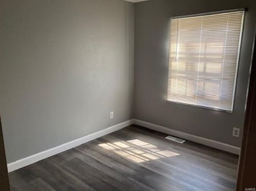 1725 Bradshaw Dr, Saint Louis MO 63136-2422 exterior