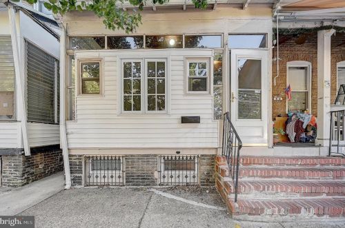 48 Division St, Trenton, NJ 08611-1034