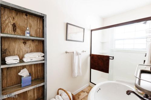 2335 Fairmount Ave, Phoenix AZ 85016-6718 exterior