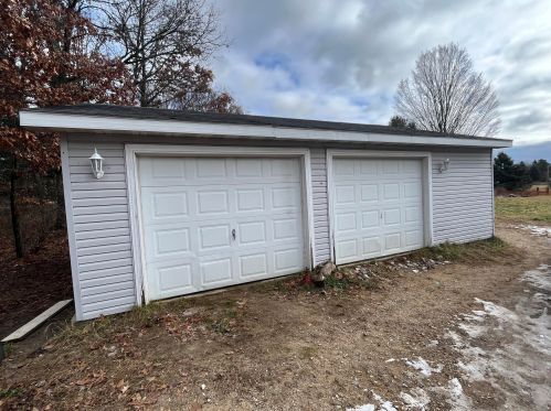 17280 Trenton Ave, Cedar Springs, MI 49319-9621