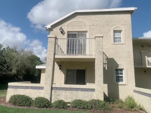 1614 Green Acres Cir, Fort Pierce, FL 34952-5091