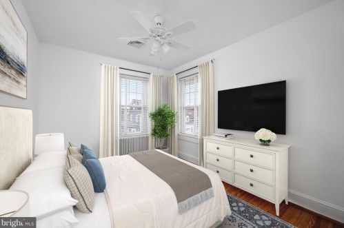 16 Masonic View Ave, Alexandria VA  22301-2204 exterior