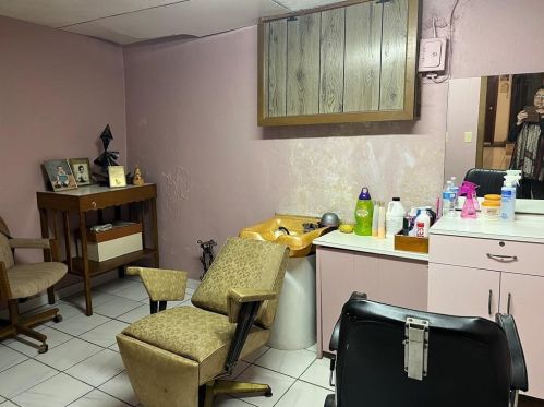 98 Hawkins St, Providence RI 02908-1713 exterior