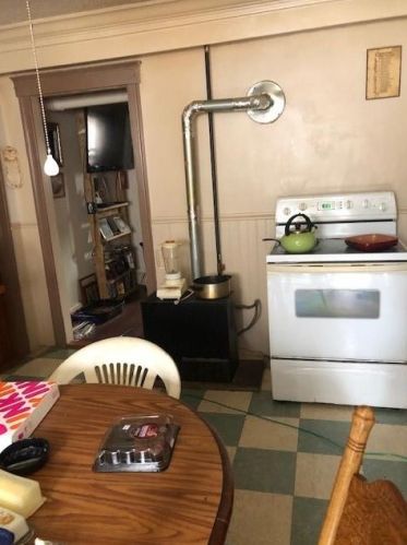 604 Blackstone St, Woonsocket RI  02895-1802 exterior