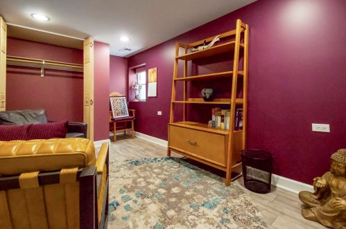 2152 Farragut Ave, Chicago IL 60625-1204 exterior