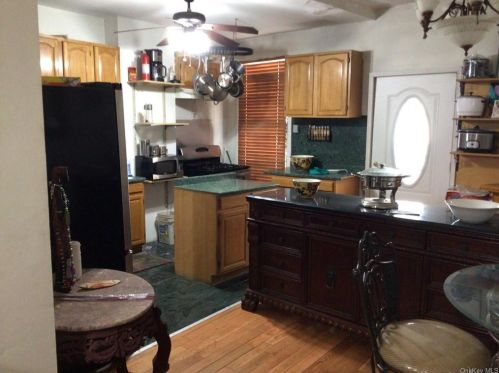 2317 Bassford Ave, Bronx NY 10458-7814 exterior