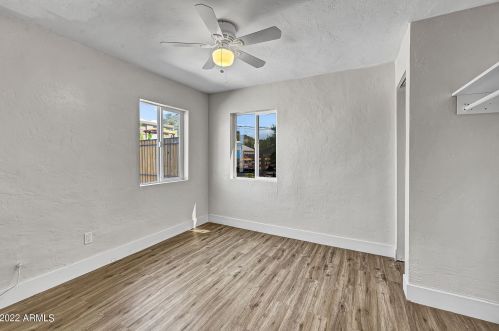 9440 9 Ave, Phoenix AZ 85021-3102 exterior