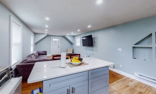 2 Morton St, Taunton MA 02780-3035 exterior