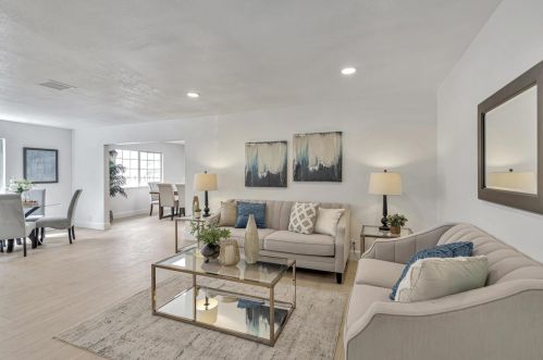 501 Crosslees Dr, San Jose CA  95111-1828 exterior