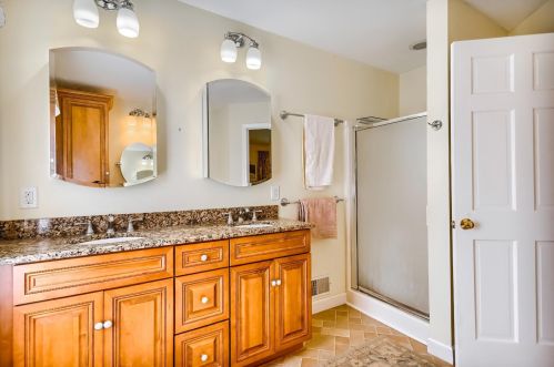 14 Foxcross Cir, Concord NH 03301-6920 exterior