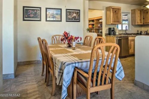 3134 29th St, Tucson, AZ 85713-2221