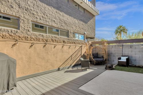 8969 8th Dr, Phoenix AZ  85021-8319 exterior