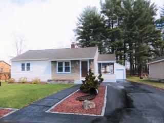 164 Gilford St, Manchester, NH 03102-5104