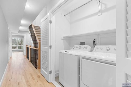 55 Knox Ave, Cliffside Park NJ 07010-3102 exterior