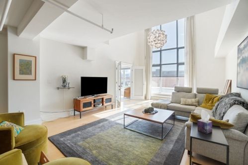 25 Channel Ctr St, Boston, MA 02210