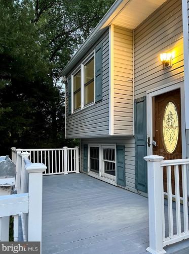 4417 1st Pl, Arlington VA  22204-1317 exterior