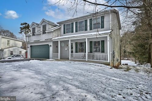 439 Nyes Rd, Hummelstown, PA 17036-8638