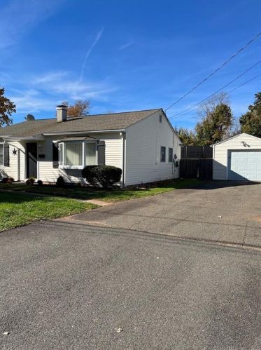 4 Cheryl Ave, Wallingford CT  06492-3911 exterior