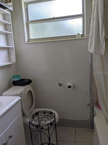 3705 Wallace Ave, Tampa FL 33611-4210 exterior