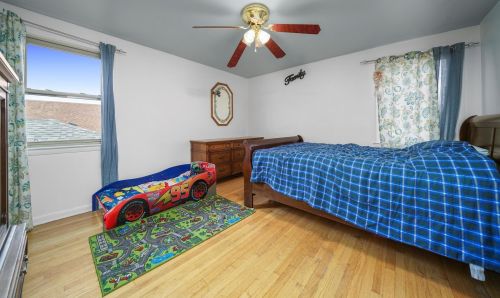 6129 Mcvicker Ave, Chicago IL 60638-4325 exterior