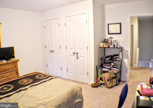 223 Girard Ave, Philadelphia PA 19130-1420 exterior