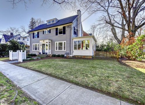 450 Wayland Ave, Providence, RI 02906-4662