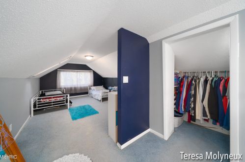 4085 Nicholl Ave, Meskegon MI 49444-3633 exterior