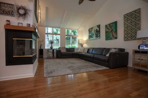 204 Dogwood Ct, Poughkeepsie NY exterior