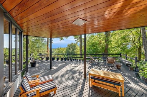 9 Fox Run, Armonk NY 10504-1011 exterior