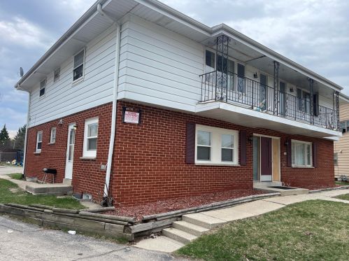 8544 106th St, Milwaukee, WI 53224-2372