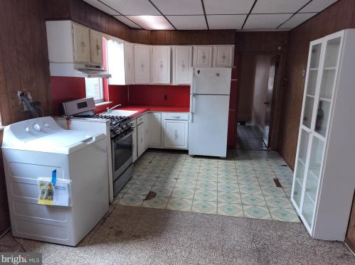 2214 17 St, Philadelphia PA 19132-3930 exterior