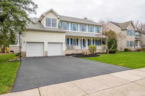 33 Heman St, Edison, NJ 08837-3060