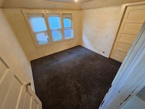 3238 36, Milwaukee WI 53215-4132 exterior