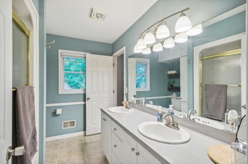 1551 Leffingwell Ave, Grand Rapids MI 49525-4530 exterior