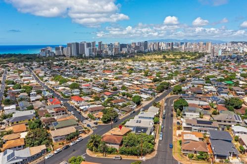 3480 Alohea Ave, Honolulu HI 96816-2221 exterior