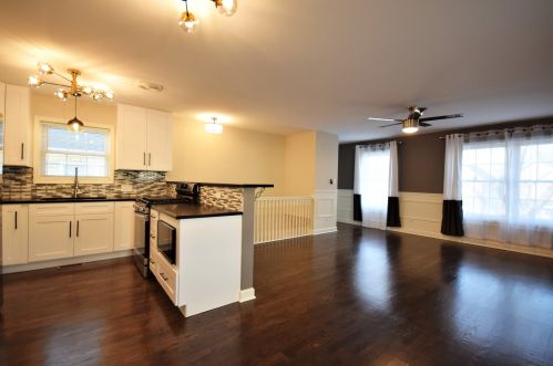 1449 72nd St, Chicago, IL 60619-1509