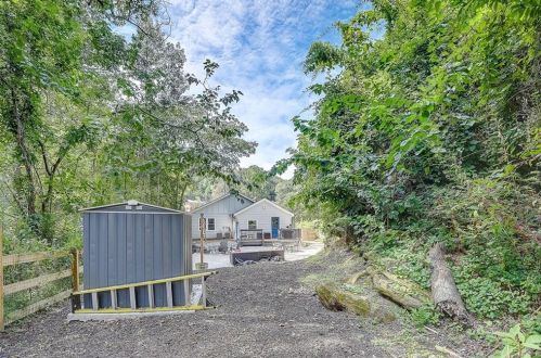 99 Holly Rd, Atlanta GA 30314-2002 exterior