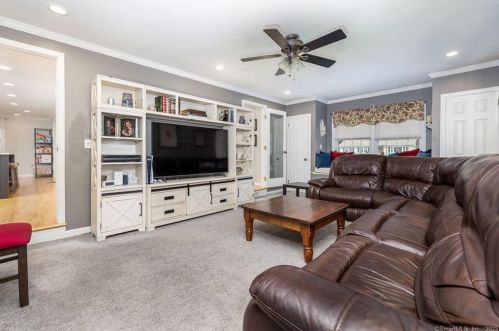 154 Irene Dr, Vernon CT 06066-4612 exterior