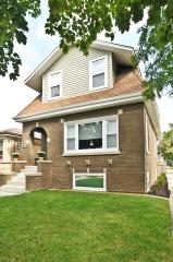 5501 Neenah Ave, Chicago, IL 60638-2421