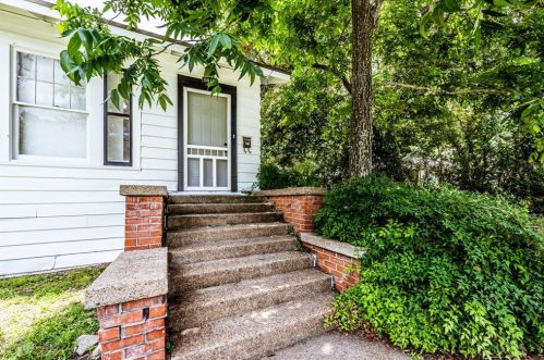 1619 15th St, Huntsville, TX 77340-4349