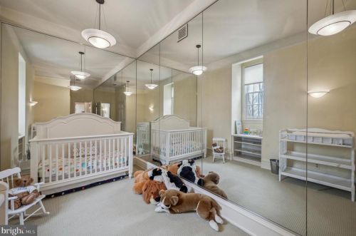 24 Lakewood Dr, Media PA 19063-1807 exterior