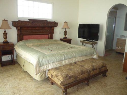 4039 Golfside Dr, Orlando FL 32808-3005 exterior