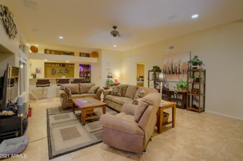33907 23 Dr, Phoenix AZ 85027-4137 exterior
