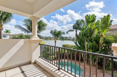 17894 Monte Vis Dr, Boca Raton FL 33496-1057 exterior