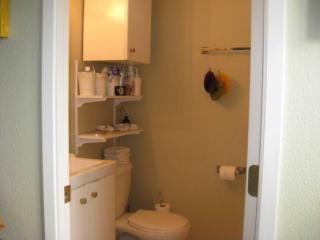 2856 22nd Ave, Seattle WA  98199-5908 exterior