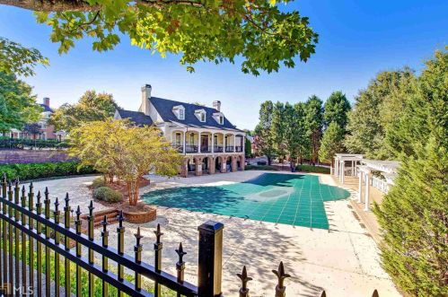 2323 English Ivy Ct, Atlanta, GA 30339-6797